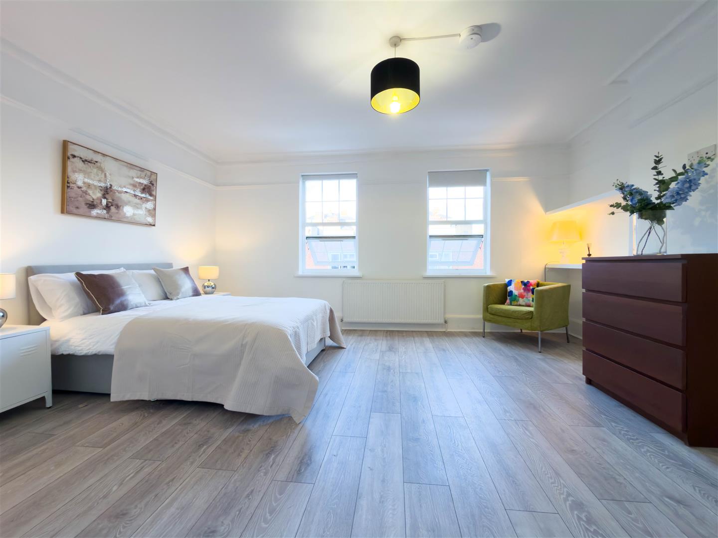 4 bed property in Strutton Ground, London